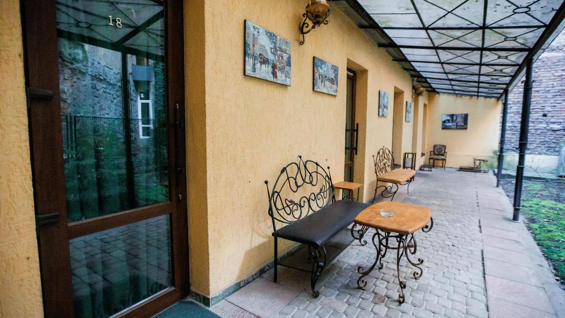 Staryi Krakiv Hotel Lviv 4*,
